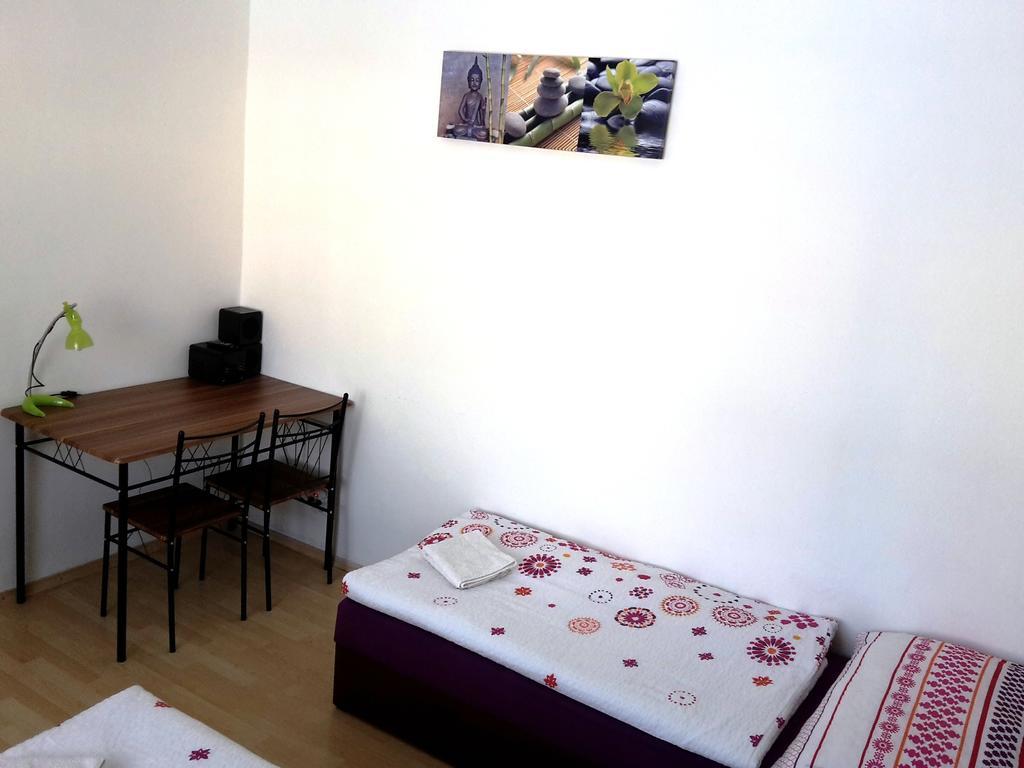 Apartman Bystrica City & Parking バンスカー・ビストリツァ エクステリア 写真